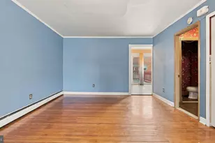 10025 S Canterbury Rd, Philadelphia, PA 19114 - Photo 9