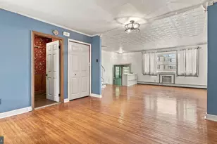10025 S Canterbury Rd, Philadelphia, PA 19114 - Photo 7