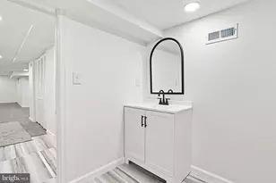 5318 Cedar Ave, Philadelphia, PA 19143 - Photo 15