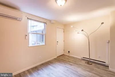 211 W Stiles Street, Philadelphia, PA 19122 - Photo 5