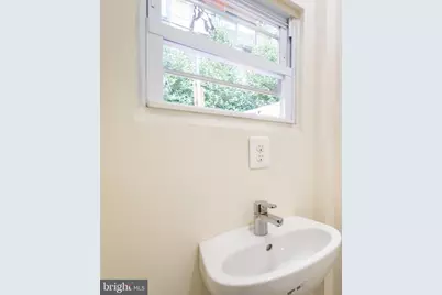 211 W Stiles Street, Philadelphia, PA 19122 - Photo 15