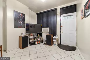 2516 Collins St, Philadelphia, PA 19125 - Photo 3