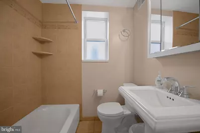 2416 S 16th Street, Philadelphia, PA 19145 - Photo 19