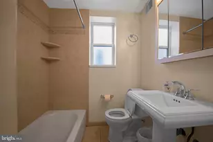 2416 S 16th St, Philadelphia, PA 19145 - Photo 17
