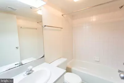 130-2 Arch Street #206, Philadelphia, PA 19106 - Photo 21