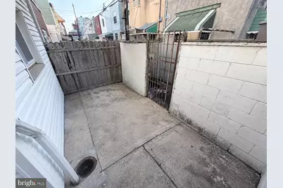 2328 S Warnock Street, Philadelphia, PA 19148 - Photo 13