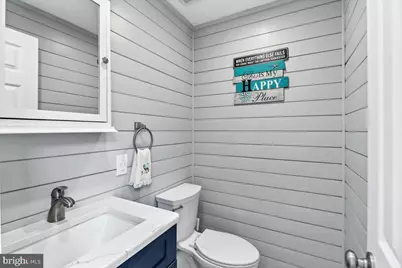 18 W Gravers Lane, Philadelphia, PA 19118 - Photo 13