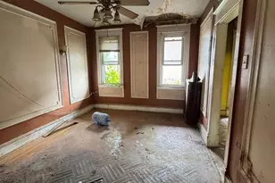1637 E Cheltenham Ave, Philadelphia, PA 19124 - Photo 3