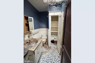 1637 E Cheltenham Avenue, Philadelphia, PA 19124 - Photo 5