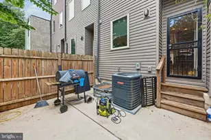 2608 Manton St, Philadelphia, PA 19146 - Photo 41