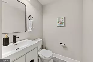 2608 Manton St, Philadelphia, PA 19146 - Photo 39