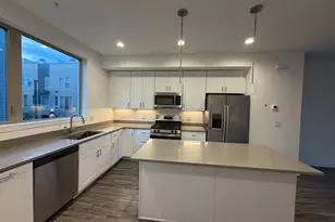 2018 Northbank Pl, Philadelphia, PA 19125 - Photo 7