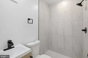 2216 N Franklin St, Philadelphia, PA 19133 - Photo 11