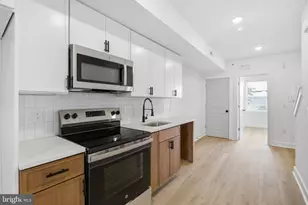 2216 N Franklin St, Philadelphia, PA 19133 - Photo 3