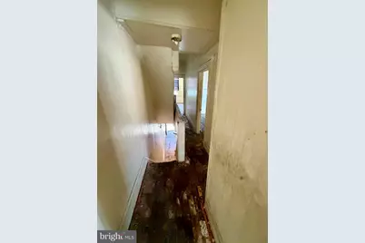 2738 W Glenwood Avenue, Philadelphia, PA 19121 - Photo 11