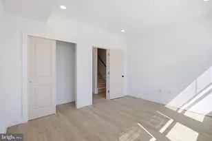 2554 N 12th St, Philadelphia, PA 19133 - Photo 15