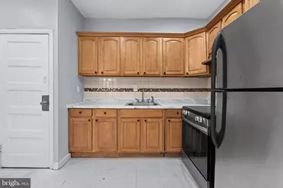819 S 56th Street, Philadelphia, PA 19143 - Photo 5