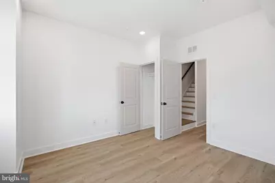 1020 W Arizona Street, Philadelphia, PA 19133 - Photo 15