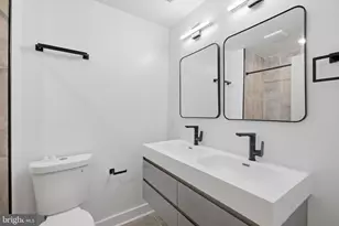 1020 W Arizona St, Philadelphia, PA 19133 - Photo 17