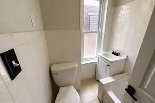 2336 Mountain St, Philadelphia, PA 19145 - Photo 11