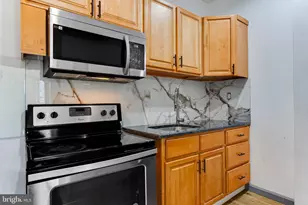 644 N 52nd St, Philadelphia, PA 19131 - Photo 5
