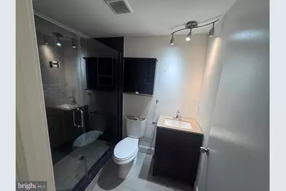 1217 Green Street #B, Philadelphia, PA 19123 - Photo 13