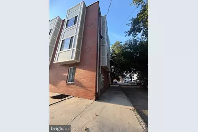 1023 Wallace Street, Philadelphia, PA 19123 - Photo 1