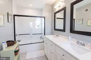 2019 Emily St, Philadelphia, PA 19145 - Photo 15