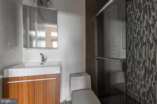 808 N 4th St, Philadelphia, PA 19123 - Photo 19