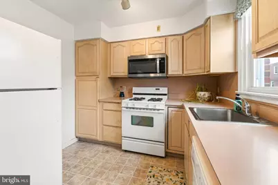 828 Brighton Street, Philadelphia, PA 19111 - Photo 11