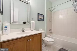 4427 Driftwood Dr, Philadelphia, PA 19129 - Photo 13