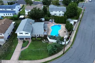 163 Laurie Ln, Philadelphia, PA 19115 - Photo 1