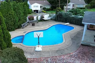 163 Laurie Ln, Philadelphia, PA 19115 - Photo 7