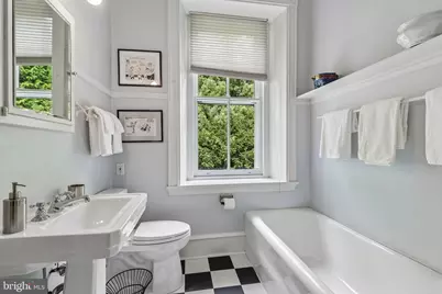 202 W Chestnut Hill Avenue, Philadelphia, PA 19118 - Photo 31