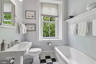 202 W Chestnut Hill Ave, Philadelphia, PA 19118 - Photo 31