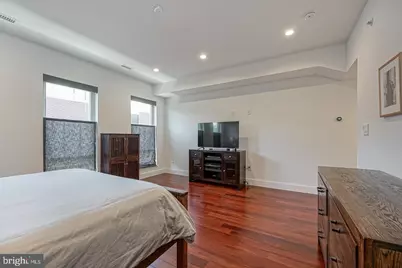 1309 S Woodstock Street, Philadelphia, PA 19146 - Photo 17
