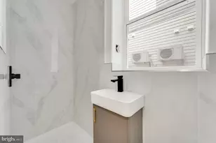 1617 Harrison St, Philadelphia, PA 19124 - Photo 9