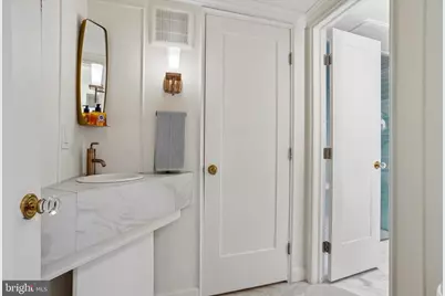1035 Spruce Street #306, Philadelphia, PA 19107 - Photo 17
