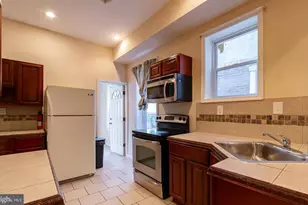 1247 S 23rd St, Philadelphia, PA 19146 - Photo 9