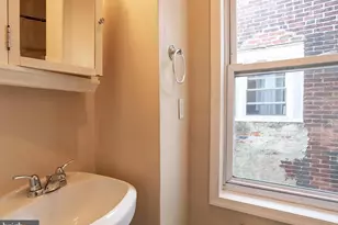 1247 S 23rd St, Philadelphia, PA 19146 - Photo 17