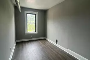 119 W Susquehanna Ave, Philadelphia, PA 19122 - Photo 5