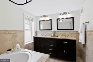 1933 Parrish St, Philadelphia, PA 19130 - Photo 57