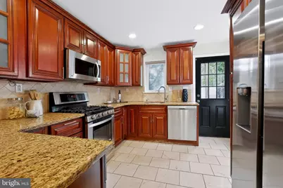 1933 Parrish Street, Philadelphia, PA 19130 - Photo 11