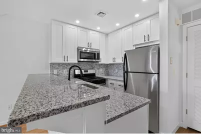 704 N 18th Street #2, Philadelphia, PA 19130 - Photo 5
