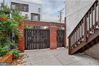 704 N 18th Street #2, Philadelphia, PA 19130 - Photo 25