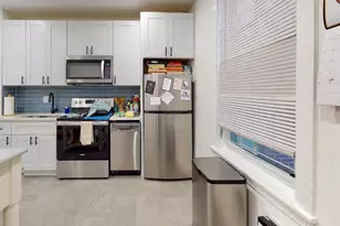 867 N 29th St, Philadelphia, PA 19130 - Photo 5
