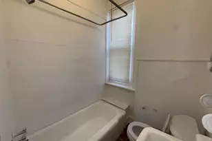 2200 Winton St, Philadelphia, PA 19145 - Photo 11