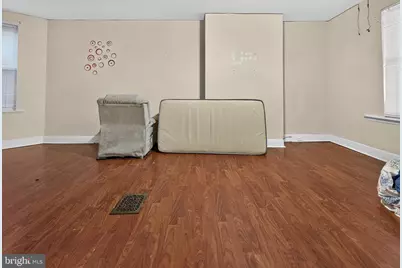 7279 Saybrook Avenue, Philadelphia, PA 19142 - Photo 3