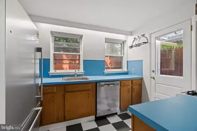 2433 Aspen Street, Philadelphia, PA 19130 - Photo 13