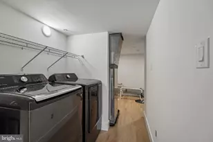 28 E Pleasant St, Philadelphia, PA 19119 - Photo 21
